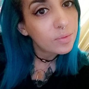 Meet your Posher, Elaina